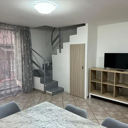 Domus Carolina Помпеи